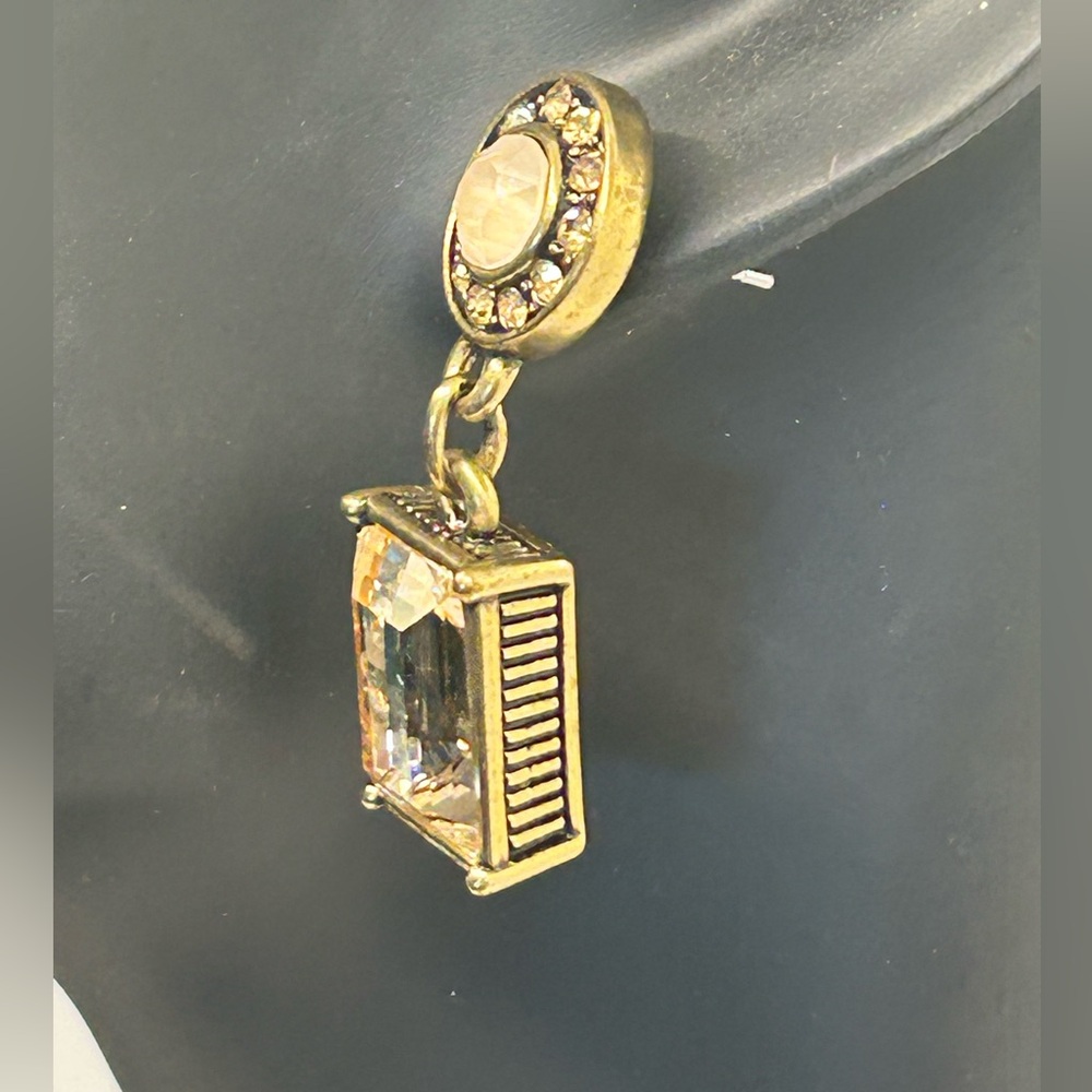 Heidi Daus “Fancy Cut” Crystal Drop Earrings - Picture 2 of 6